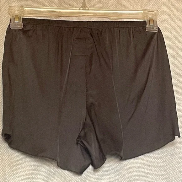 Chaser silky pull on easy shorts - Picture 2 of 9